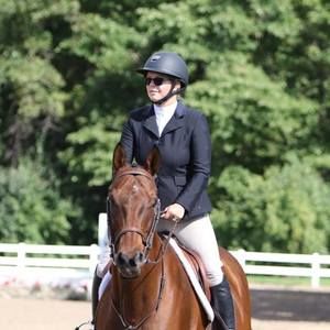 Meet your Posher, Elizabeth